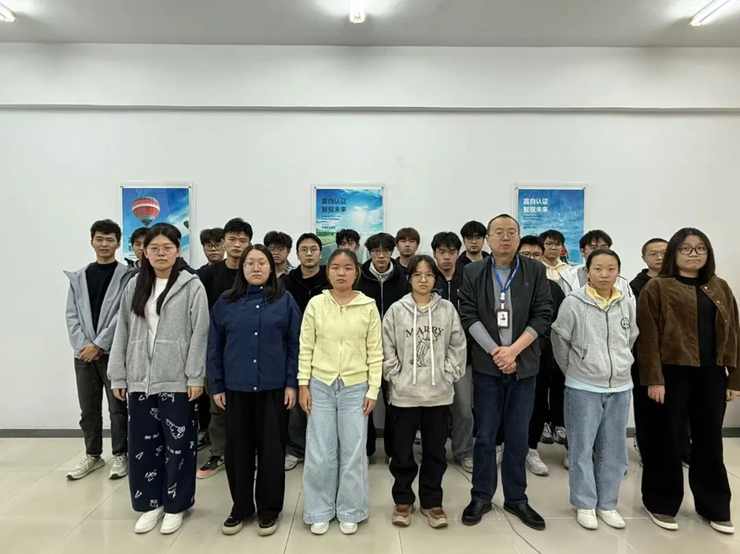 【近期結(jié)班留影】時光會定格此刻，但夢想永